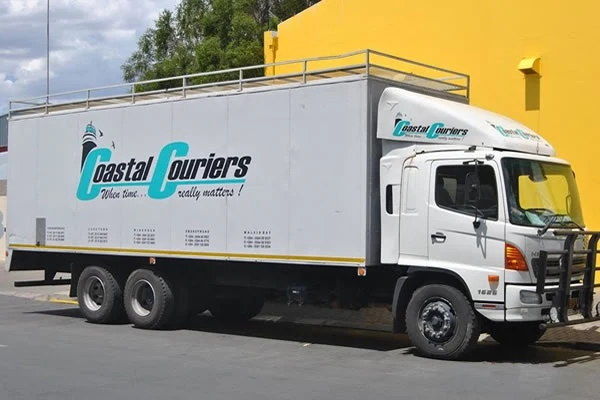 Camion de fret Coastal Couriers